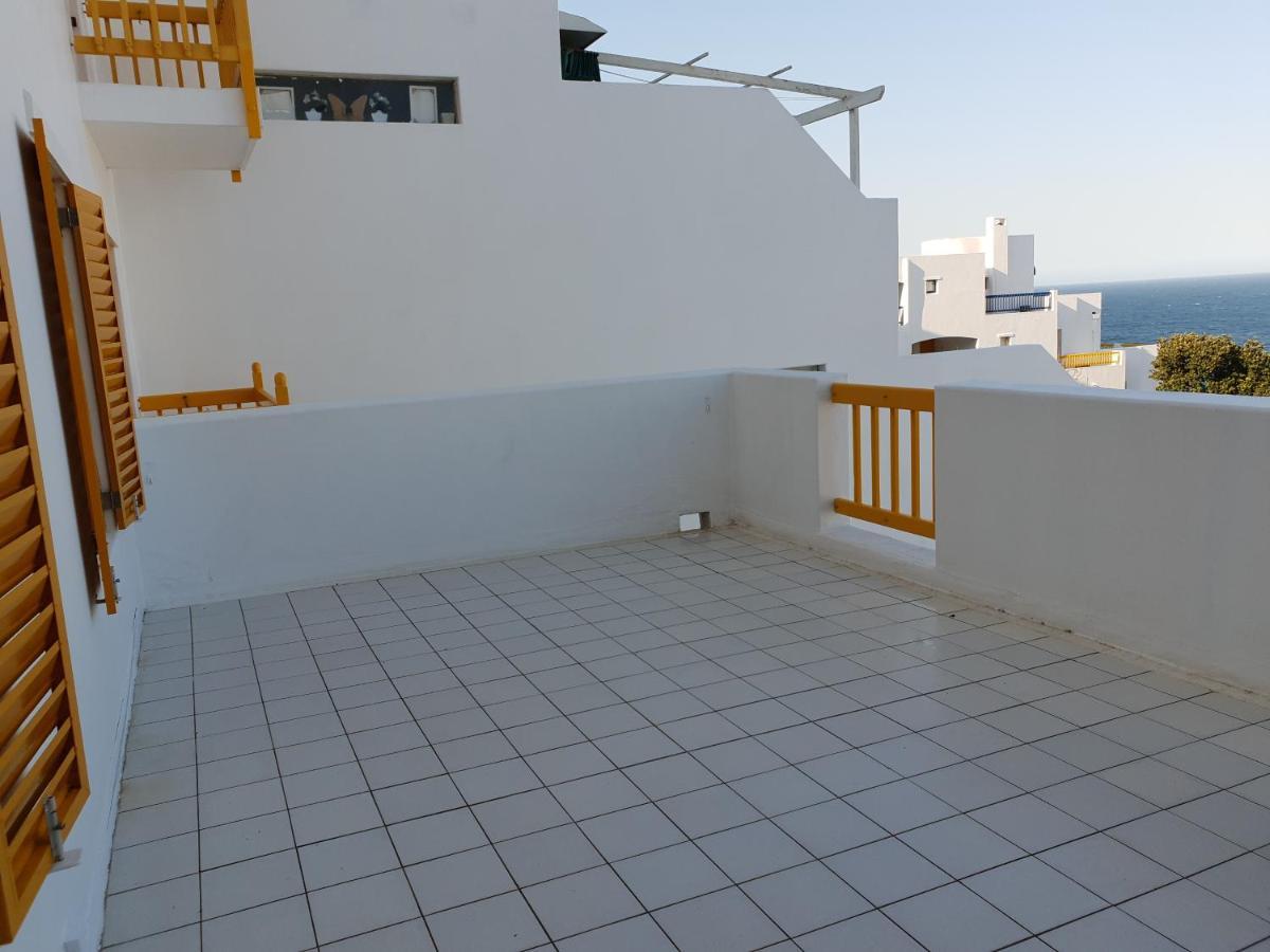 Ballito 69 Perissa Santorini Sea View, Walk To Beach -Family Only Extérieur photo