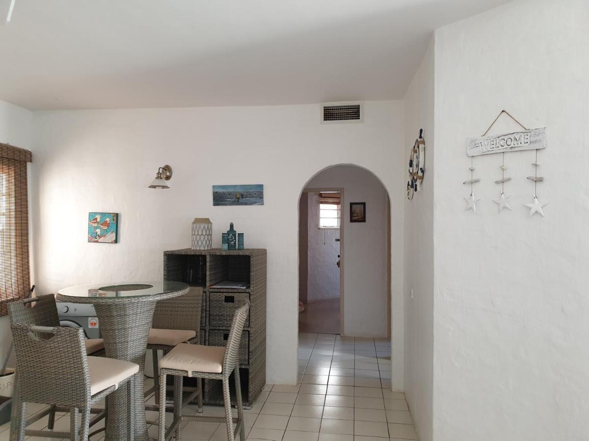 Ballito 69 Perissa Santorini Sea View, Walk To Beach -Family Only Extérieur photo