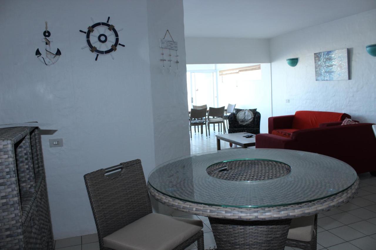 Ballito 69 Perissa Santorini Sea View, Walk To Beach -Family Only Extérieur photo