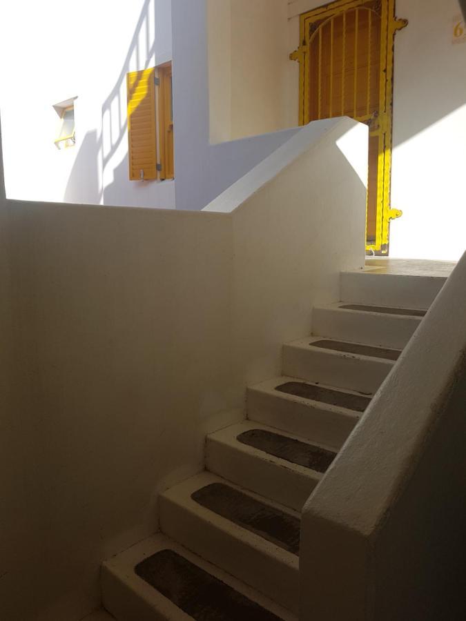 Ballito 69 Perissa Santorini Sea View, Walk To Beach -Family Only Extérieur photo